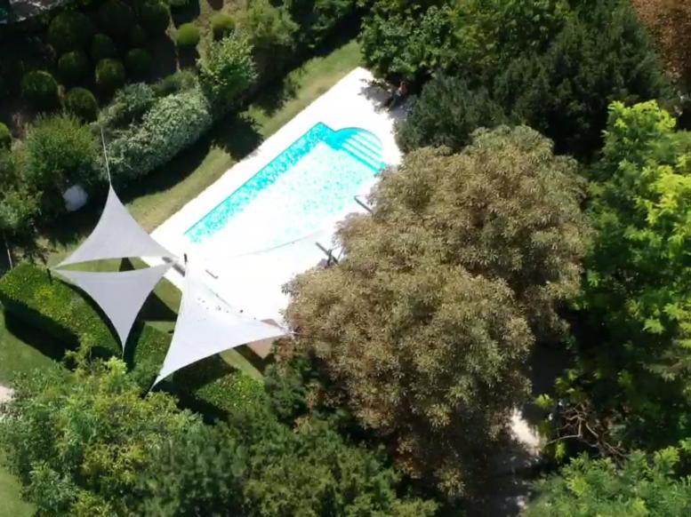 مبيت وإفطار فالونسول Le Jardin De Celina المظهر الخارجي الصورة