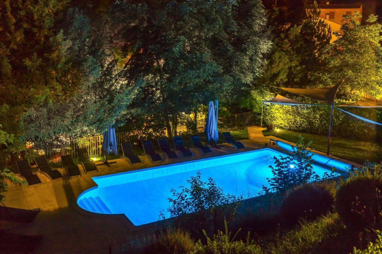 مبيت وإفطار فالونسول Le Jardin De Celina المظهر الخارجي الصورة